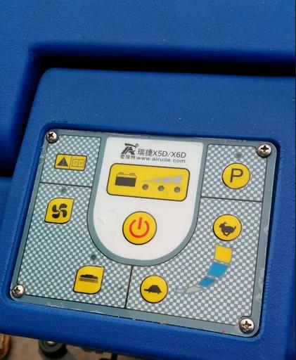 【企業(yè)快訊】手推式洗地機(jī)熱銷：小身材，大用處